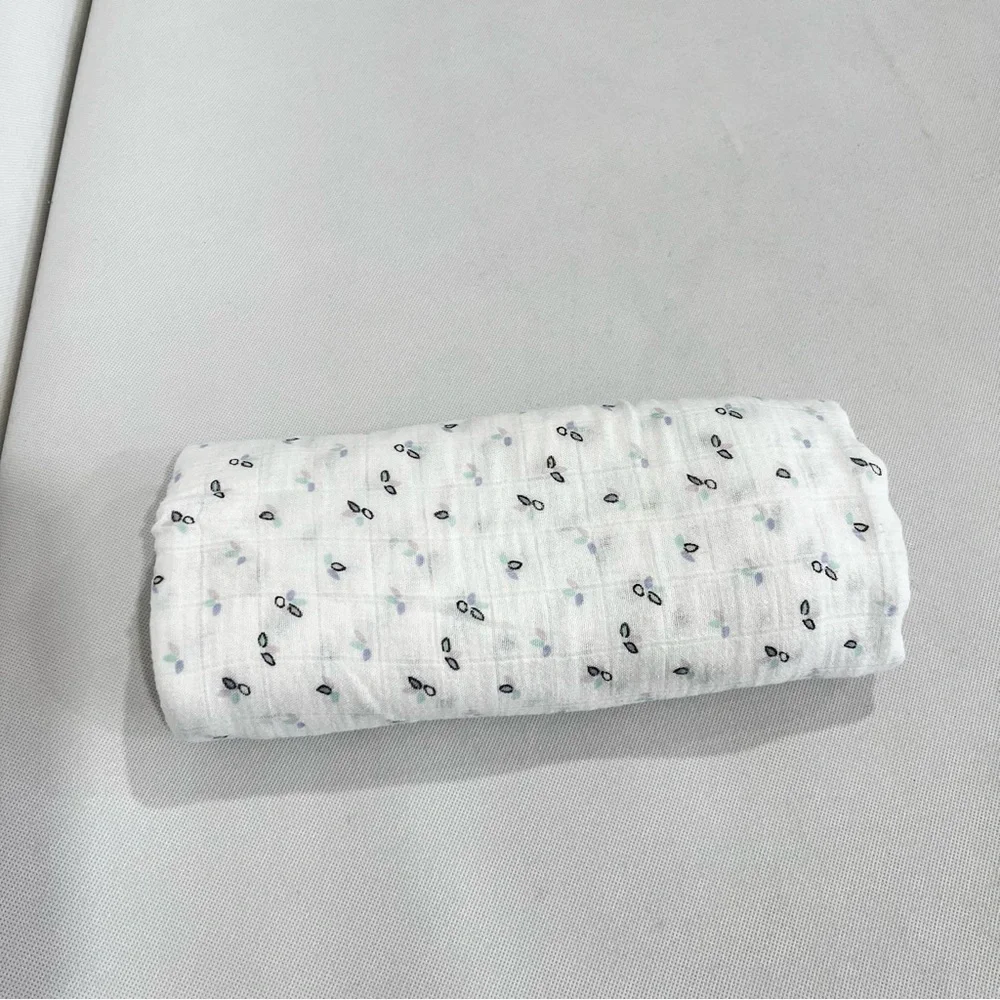 aden + anais White Floral Blanket Pink Accents Muslin Swaddle 44" X 45" Comfy - Picture 2 of 6